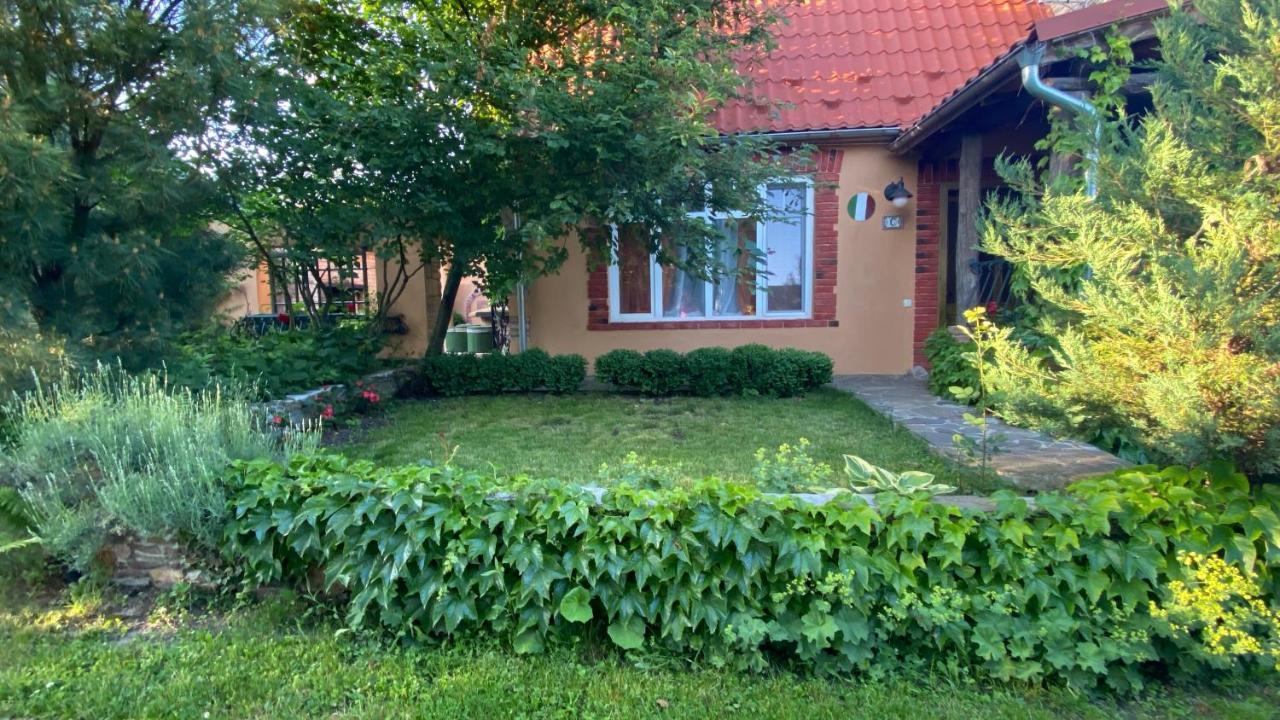 Flower Street Свитяз Екстериор снимка