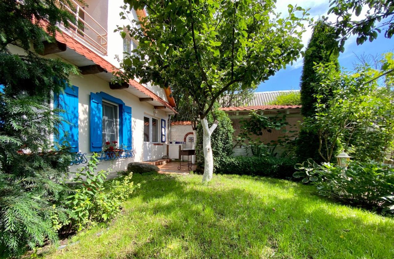 Flower Street Свитяз Екстериор снимка
